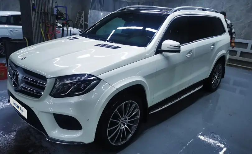 Mercedes-Benz GLS 2018 года за 36 000 000 тг. в Астана фото 3