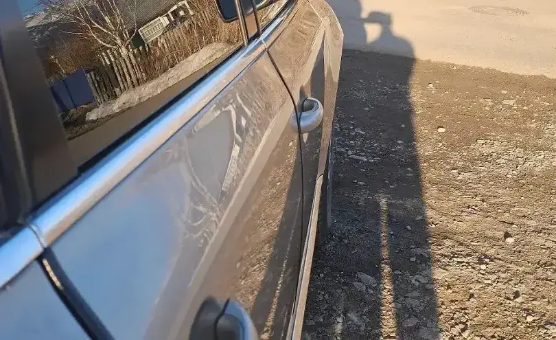Volkswagen Touareg 2005 года за 4 000 000 тг. в Восточно-Казахстанская область фото 3