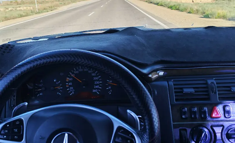 Mercedes-Benz E-Класс 1997 года за 2 000 000 тг. в Актау фото 3