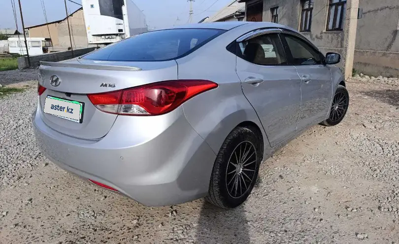 Hyundai Avante 2011 года за 5 000 000 тг. в Шымкент фото 4