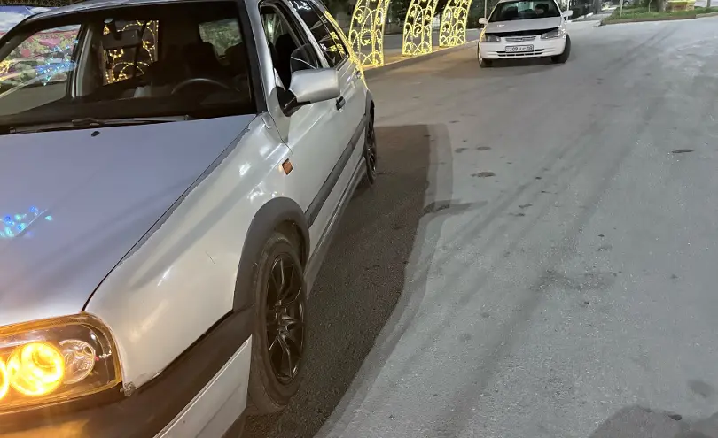 Volkswagen Golf 1993 года за 1 400 000 тг. в Жамбылская область фото 2
