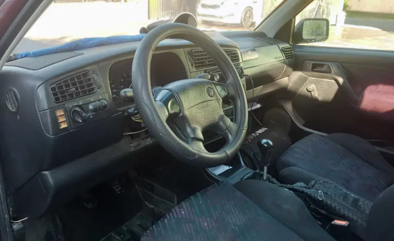 Volkswagen Golf 1994 года за 900 000 тг. в Алматы фото 4