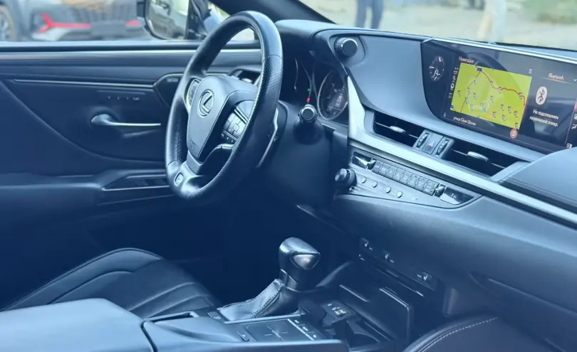 Lexus ES 2018 года за 20 100 000 тг. в Алматы фото 5