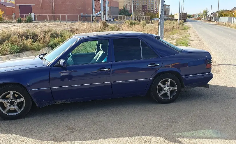 Mercedes-Benz E-Класс 1994 года за 1 500 000 тг. в Западно-Казахстанская область фото 5