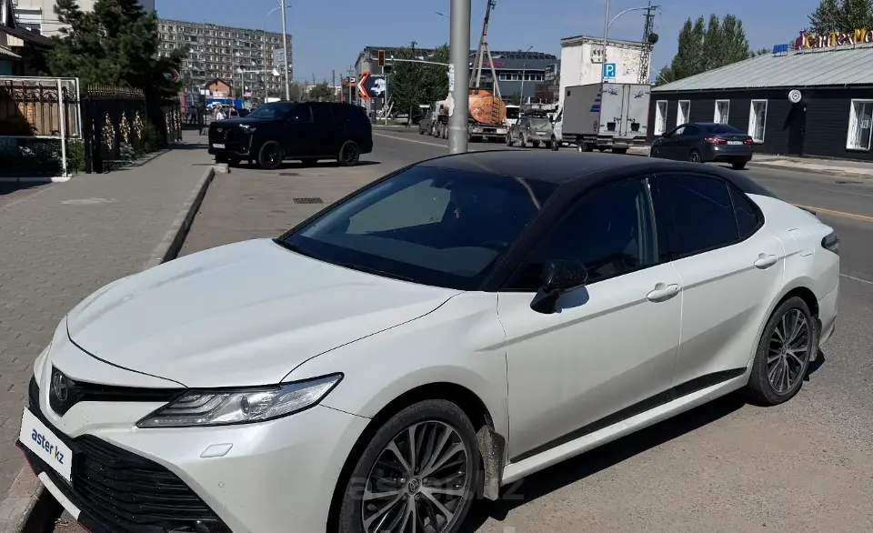 Toyota Camry 2020 года за 13 500 000 тг. в Кокшетау
