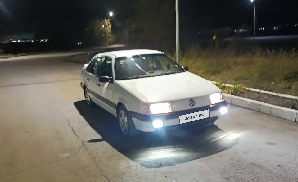 Volkswagen Passat 1992 года за 800 000 тг. в Павлодарская область