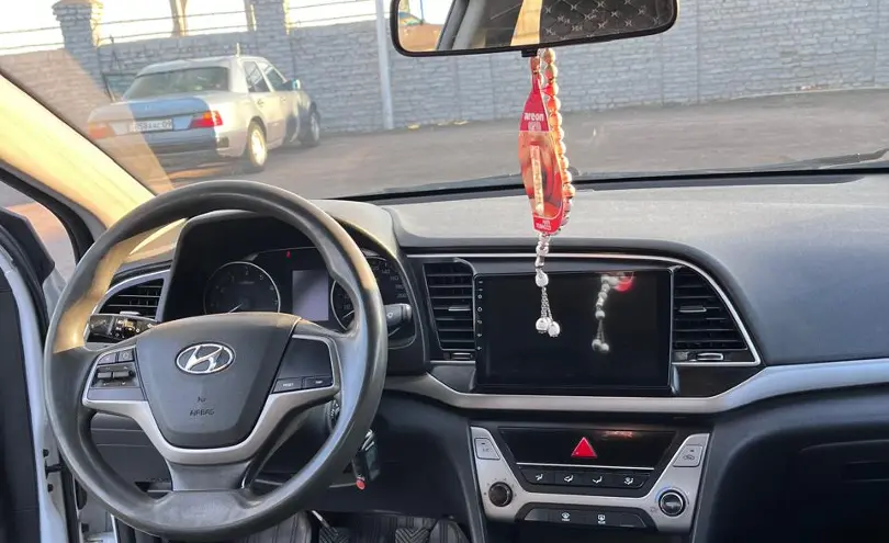 Hyundai Elantra 2018 года за 5 000 000 тг. в Карагандинская область фото 4