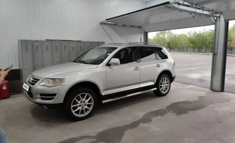 Volkswagen Touareg 2003 года за 4 000 000 тг. в Алматы фото 2