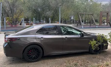 Toyota Camry 2021 года за 13 500 000 тг. в Семей фото 3