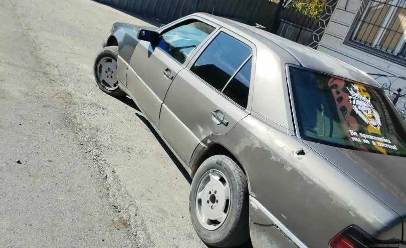 Mercedes-Benz W124 1992 года за 700 000 тг. в Жетысуская область фото 3
