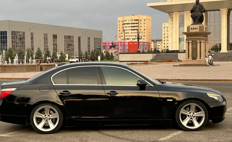 BMW 5 серии 2005 года за 6 200 000 тг. в Талдыкорган фото 4