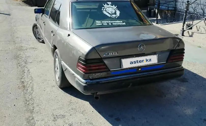 Mercedes-Benz W124 1992 года за 700 000 тг. в Жетысуская область фото 2