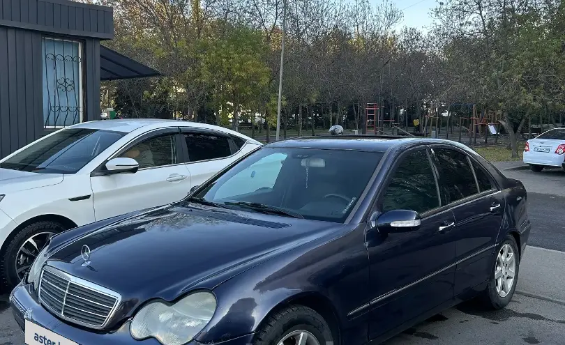 Mercedes-Benz C-Класс 2002 года за 2 650 000 тг. в Алматы фото 1