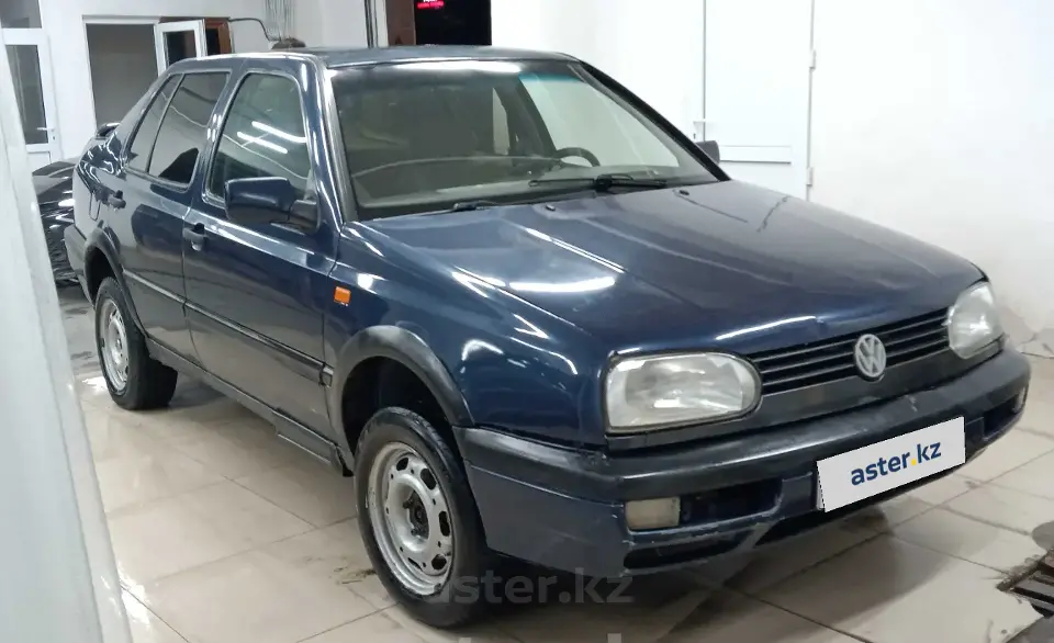 Volkswagen Vento 1995 года за 555 000 тг. в Астана