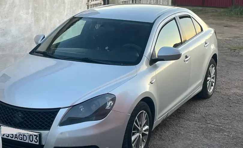 Suzuki Kizashi 2011 года за 2 800 000 тг. в Астана фото 1