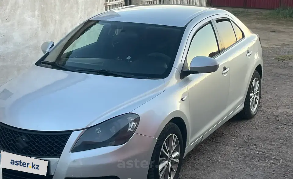Suzuki Kizashi 2011 года за 2 800 000 тг. в Астана фото 1