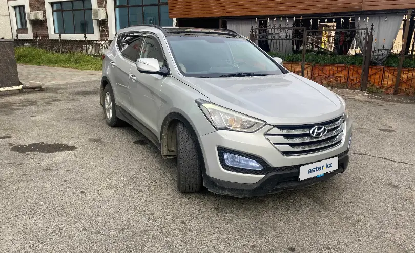 Hyundai Santa Fe 2013 года за 9 000 000 тг. в Талдыкорган фото 3