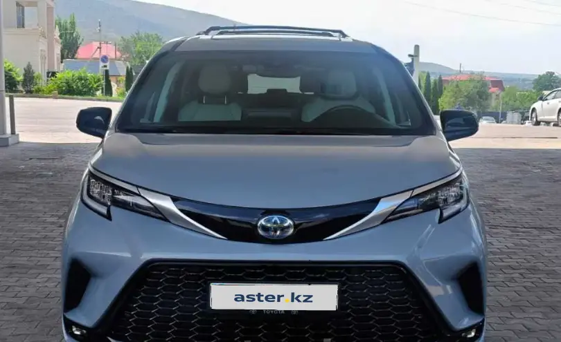 Toyota Sienna 2023 года за 25 555 555 тг. в Алматы фото 2