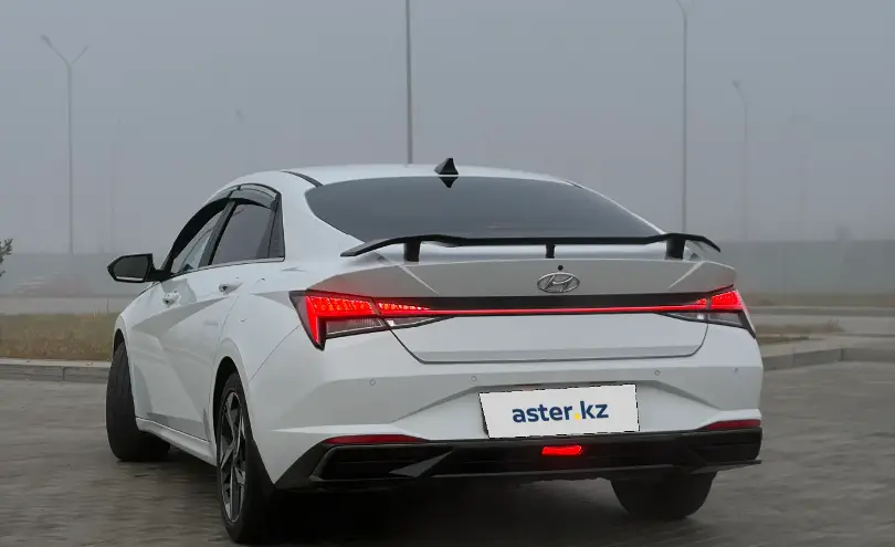 Hyundai Elantra 2021 года за 9 200 000 тг. в Астана фото 4
