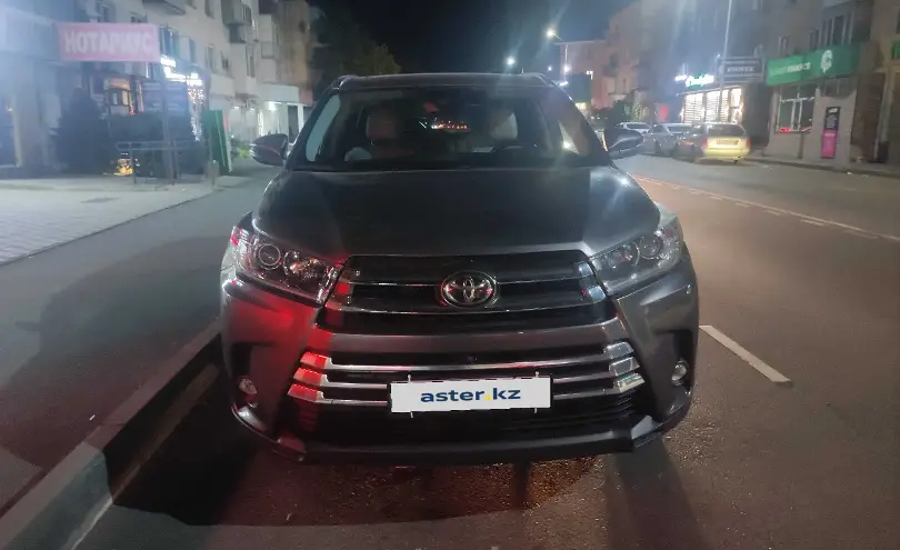 Toyota Highlander 2019 года за 20 000 000 тг. в Талдыкорган фото 3