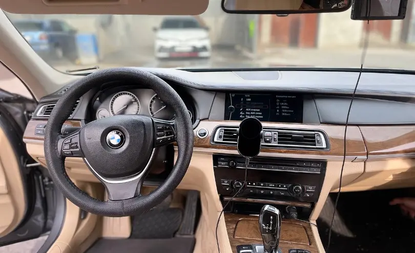 BMW 7 серии 2011 года за 9 999 999 тг. в Жамбылская область фото 4
