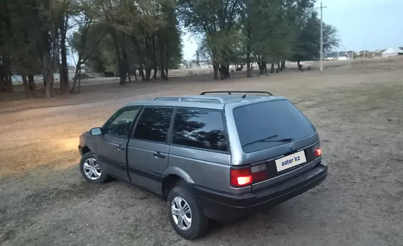 Volkswagen Passat 1992 года за 830 000 тг. в Талдыкорган фото 4