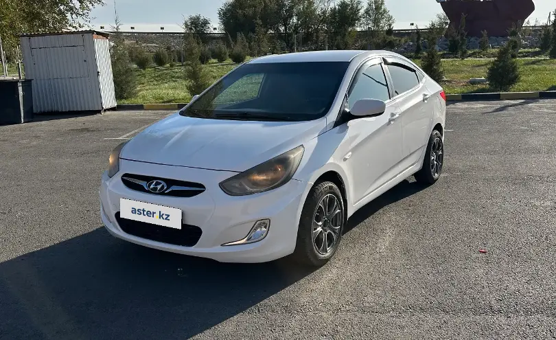 Hyundai Solaris 2013 года за 3 500 000 тг. в Алматы фото 2