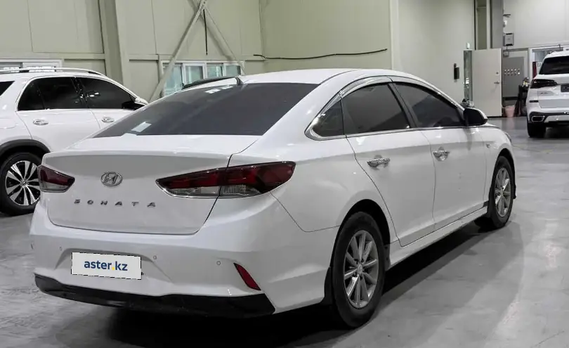 Hyundai Sonata 2018 года за 4 000 000 тг. в Алматы фото 4
