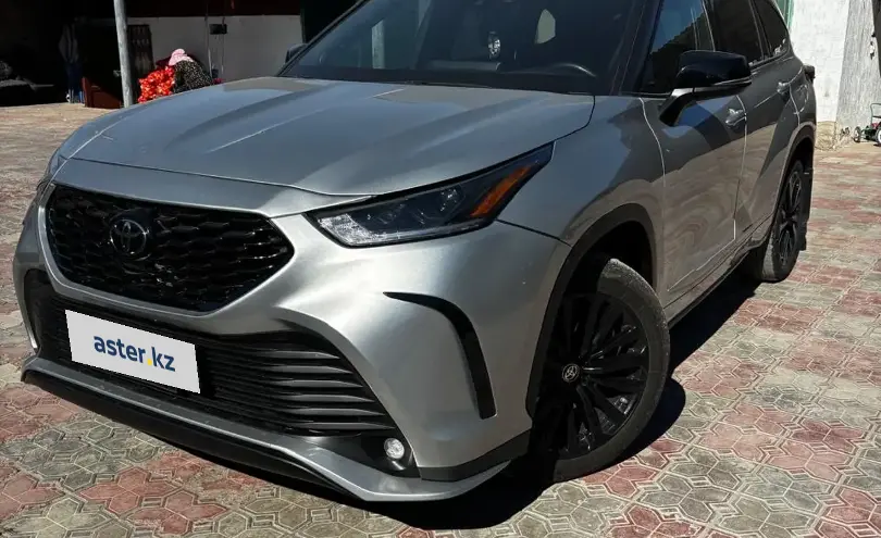 Toyota Highlander 2023 года за 25 100 000 тг. в Алматы фото 1