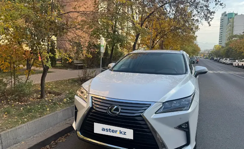 Lexus RX 2018 года за 18 100 000 тг. в Алматы фото 5