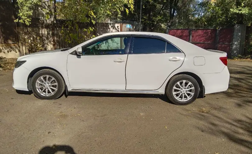 Toyota Camry 2014 года за 8 200 000 тг. в Алматы фото 4