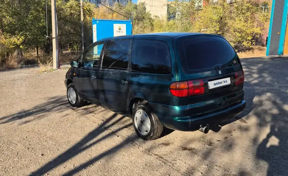 Volkswagen Sharan 1995 года за 1 500 000 тг. в Карагандинская область фото 4