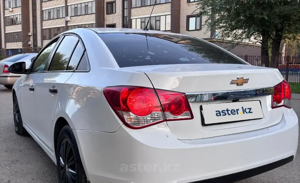 Chevrolet Cruze 2012 года за 3 700 000 тг. в Уральск фото 4
