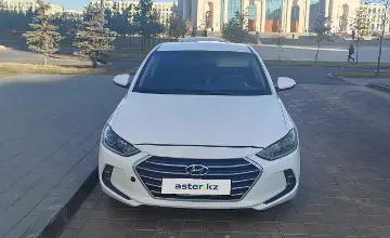 Hyundai Elantra 2017 года за 5 300 000 тг. в Астана фото 1