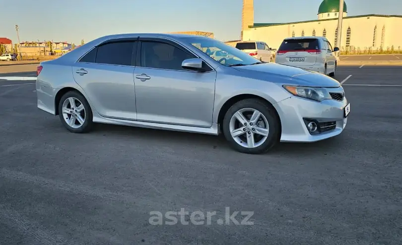 Toyota Camry 2014 года за 5 300 000 тг. в Актюбинская область фото 3