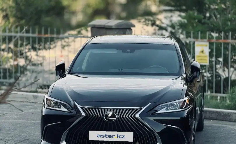 Lexus ES 2020 года за 21 000 000 тг. в Атырауская область фото 1
