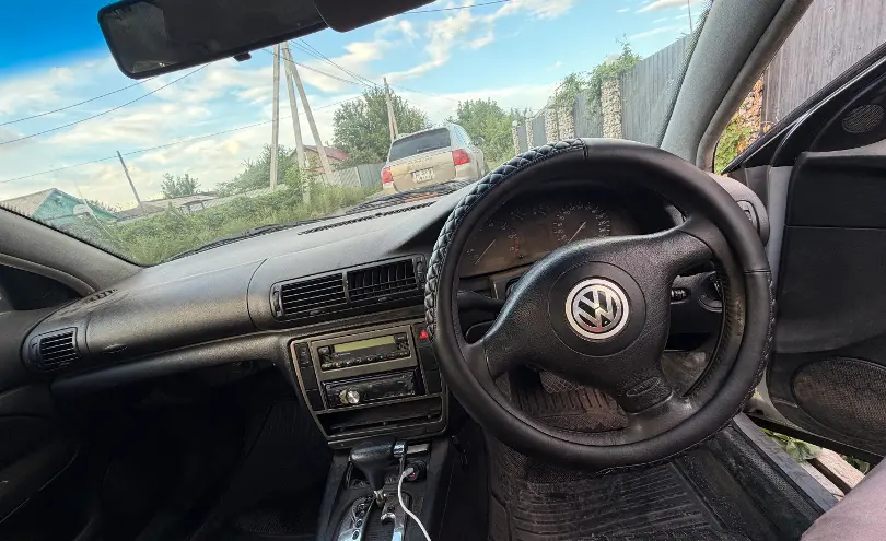 Volkswagen Passat 1997 года за 1 100 000 тг. в Карагандинская область фото 4