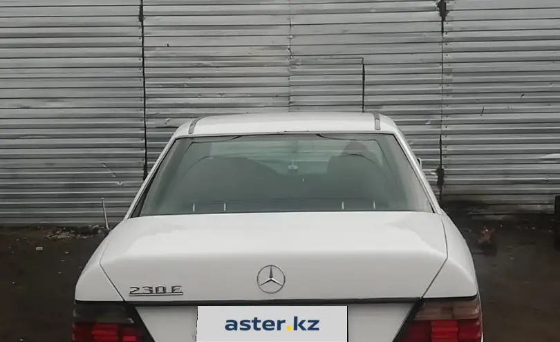 Mercedes-Benz E-Класс 1992 года за 1 350 000 тг. в Астана фото 4