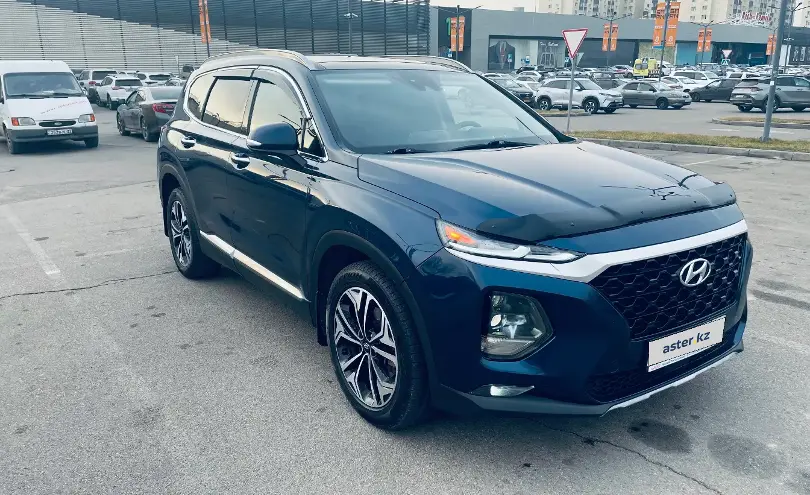 Hyundai Santa Fe 2019 года за 10 500 000 тг. в Алматы фото 3