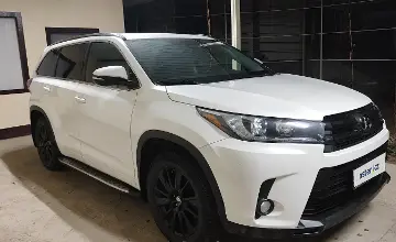 Toyota Highlander 2017 года за 17 000 000 тг. в Шымкент фото 2