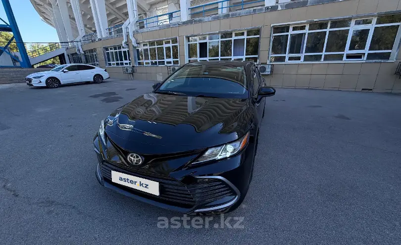 Toyota Camry 2021 года за 13 500 000 тг. в Шымкент фото 3