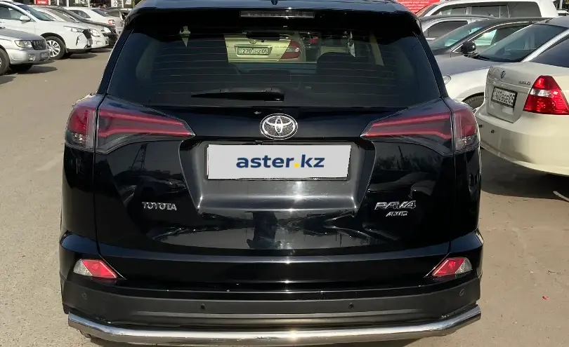 Toyota RAV4 2017 года за 11 000 000 тг. в Алматы фото 5