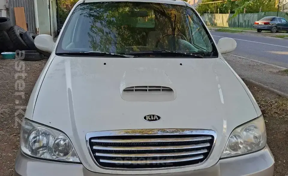 Kia Carnival 2003 года за 2 200 000 тг. в Шымкент фото 2