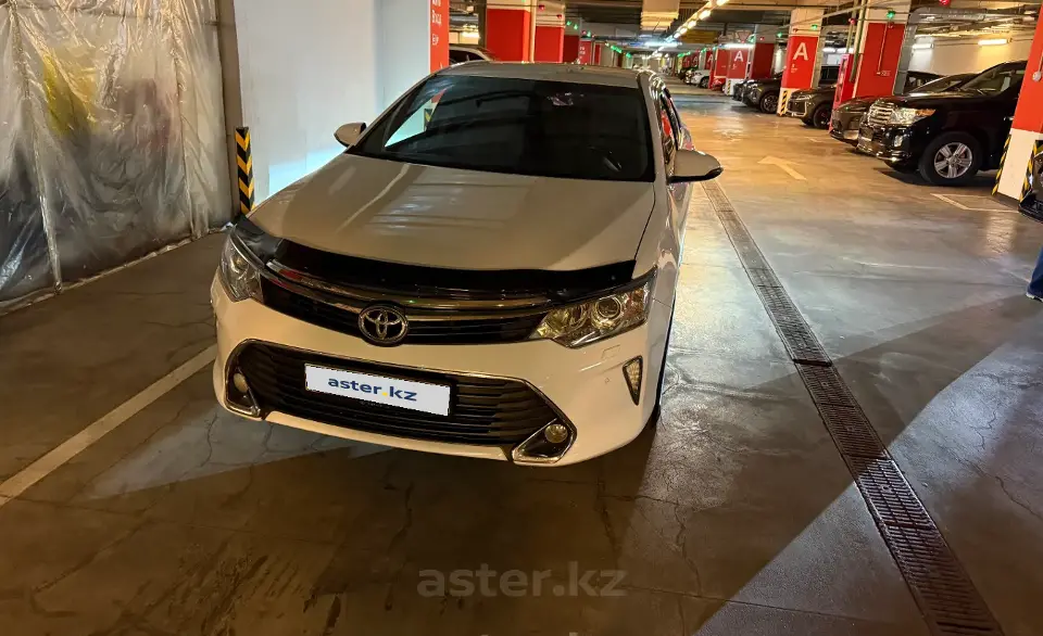 Toyota Camry 2015 года за 7 000 000 тг. в Алматы