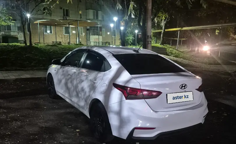 Hyundai Accent 2019 года за 6 000 000 тг. в Алматы фото 3