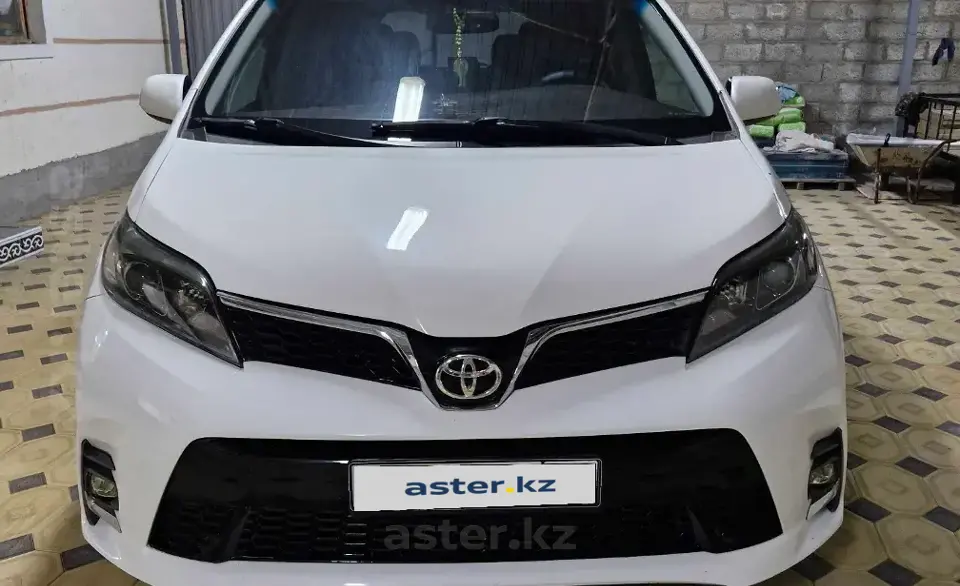 Toyota Sienna 2017 года за 14 000 000 тг. в Карагандинская область фото 2