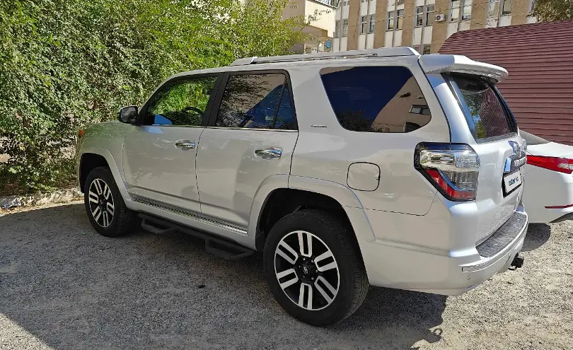 Toyota 4Runner 2016 года за 21 000 000 тг. в Тараз фото 2