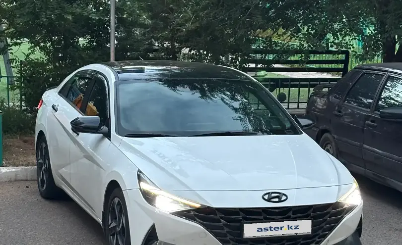 Hyundai Elantra 2021 года за 8 500 000 тг. в Астана фото 3