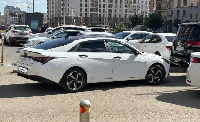 Hyundai Elantra 2021 года за 8 500 000 тг. в Астана фото 5