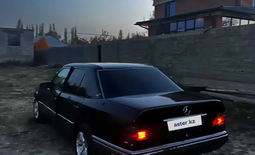Mercedes-Benz E-Класс 1992 года за 1 800 000 тг. в Шымкент фото 4